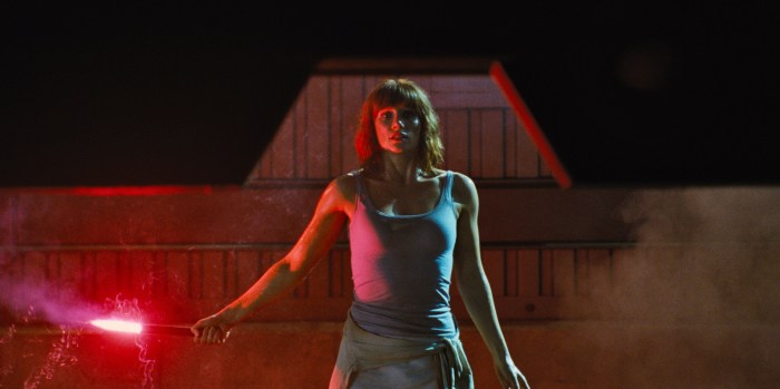 Bryce Dallas Howard as the 'classic JP scientist.'