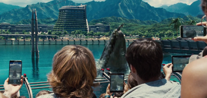 Jurassic World TV Spot Crowd with Phones